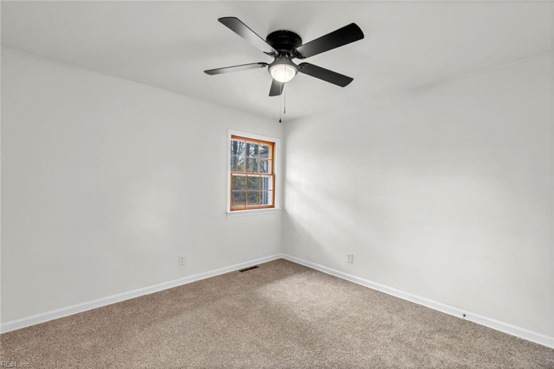 Photo 28 of 36 residential for sale in Chesapeake virginia