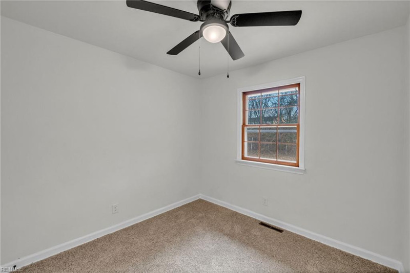 Photo 31 of 36 residential for sale in Chesapeake virginia