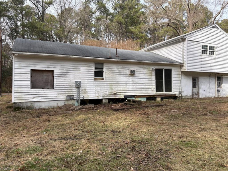 Photo 21 of 27 residential for sale in Middlesex County virginia