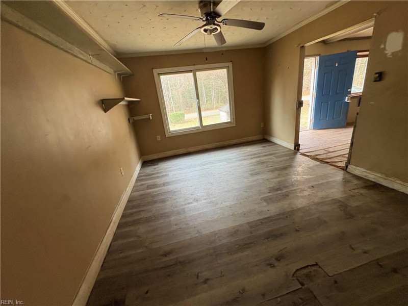 Photo 7 of 27 residential for sale in Middlesex County virginia