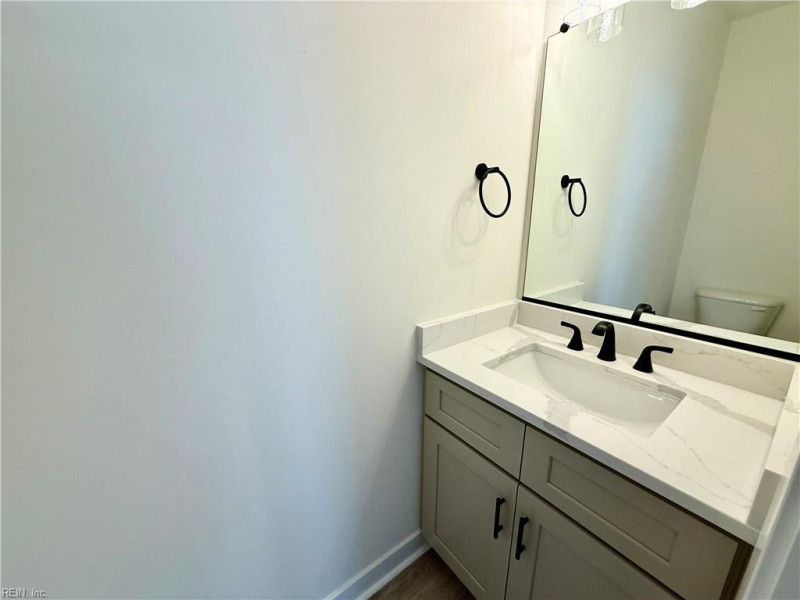 Photo 11 of 35 residential for sale in Chesapeake virginia