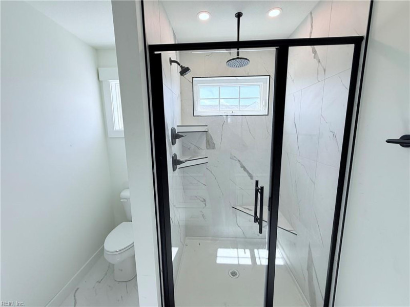 Photo 23 of 35 residential for sale in Chesapeake virginia