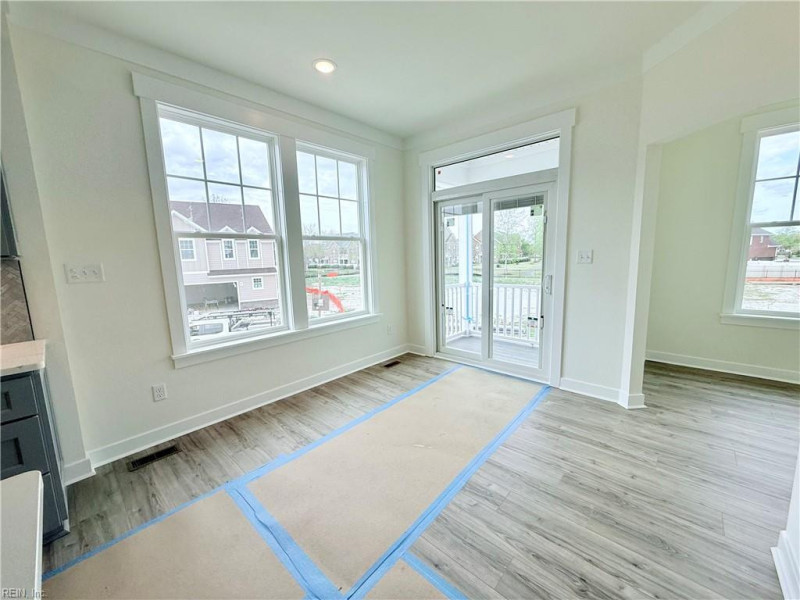 Photo 12 of 40 residential for sale in Chesapeake virginia