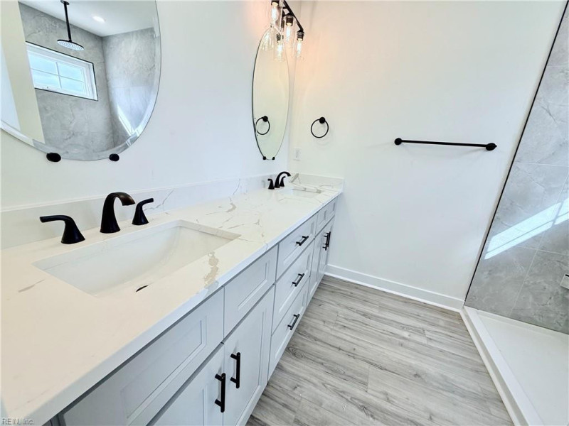 Photo 20 of 40 residential for sale in Chesapeake virginia