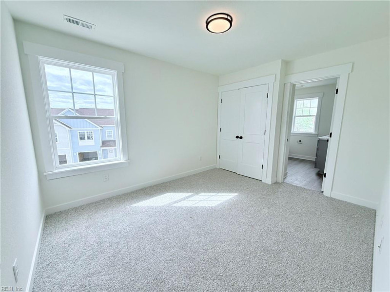 Photo 24 of 40 residential for sale in Chesapeake virginia