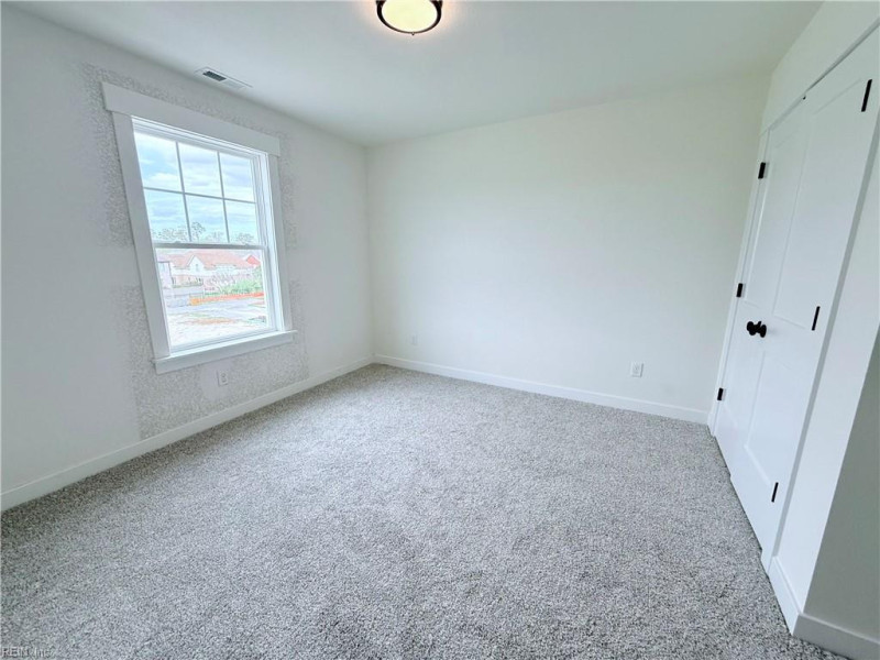 Photo 25 of 40 residential for sale in Chesapeake virginia