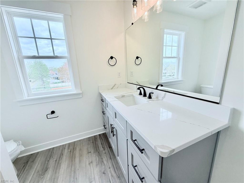 Photo 27 of 40 residential for sale in Chesapeake virginia