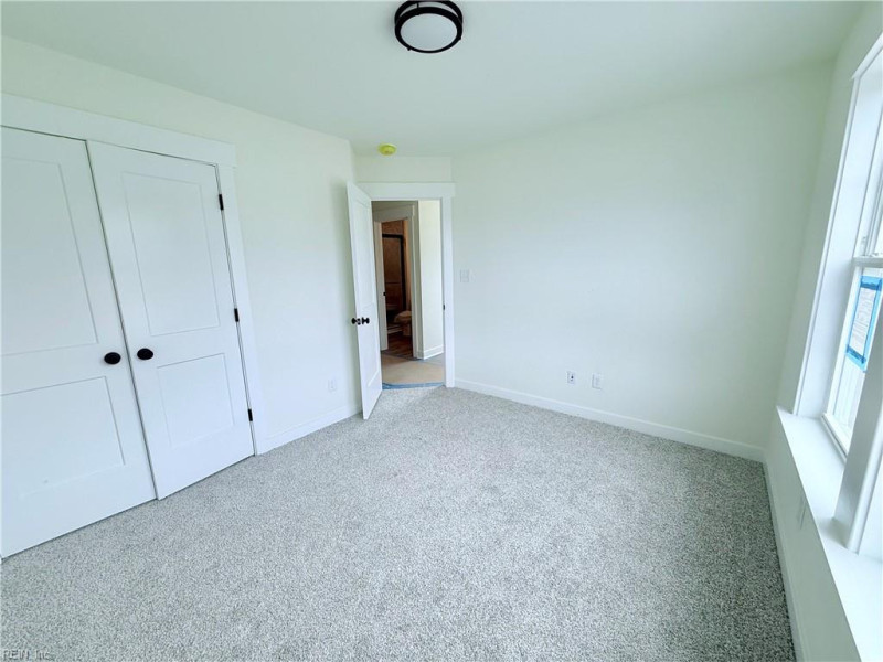 Photo 29 of 40 residential for sale in Chesapeake virginia