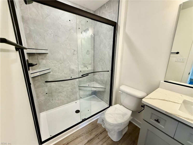 Photo 30 of 40 residential for sale in Chesapeake virginia