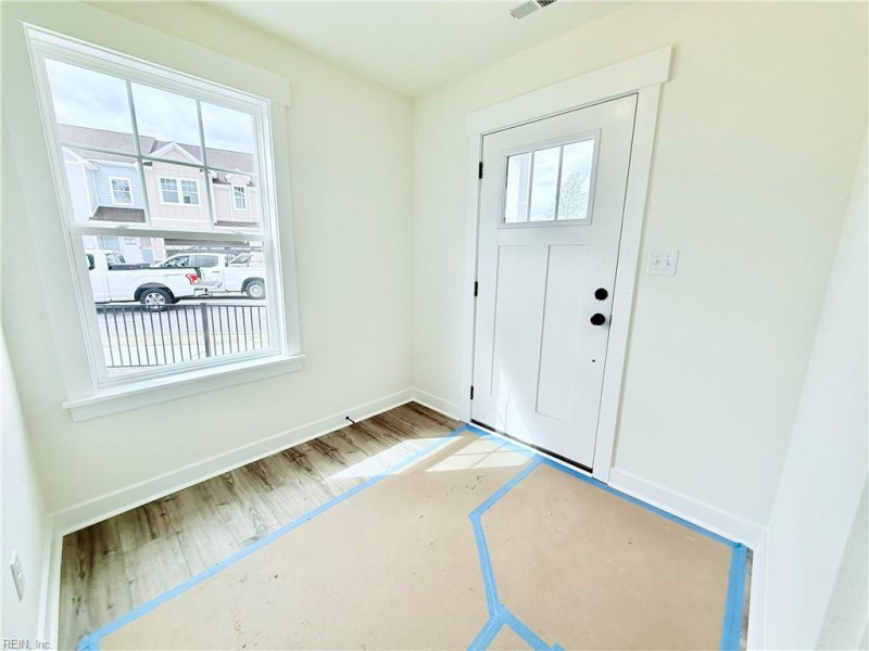 Photo 35 of 40 residential for sale in Chesapeake virginia