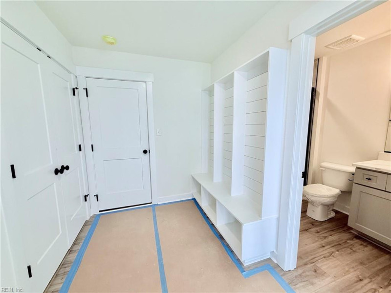 Photo 36 of 40 residential for sale in Chesapeake virginia