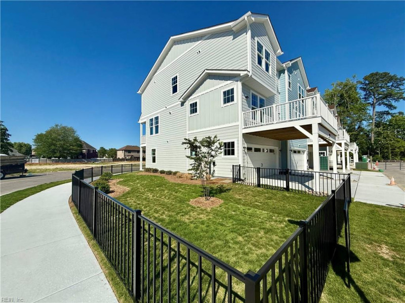 Photo 38 of 40 residential for sale in Chesapeake virginia