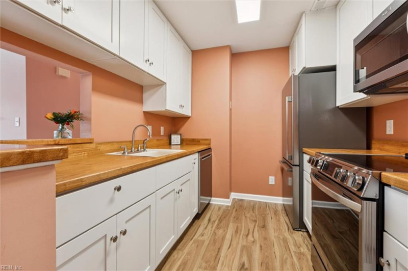 Photo 8 of 28 residential for sale in Newport News virginia