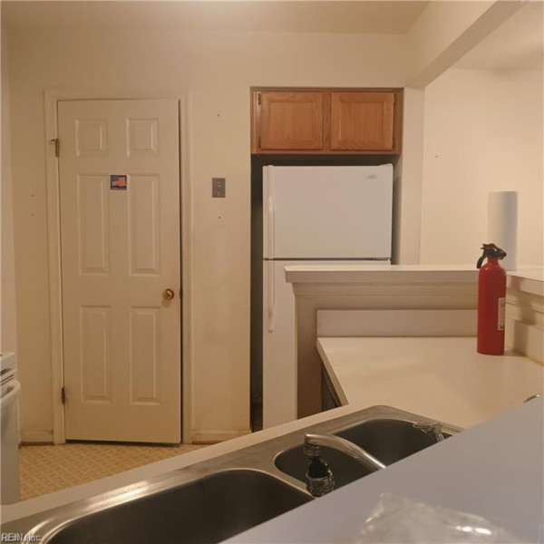 Photo 4 of 9 residential for sale in Hampton virginia Photo 4 of 9 residential for sale in Hampton virginia