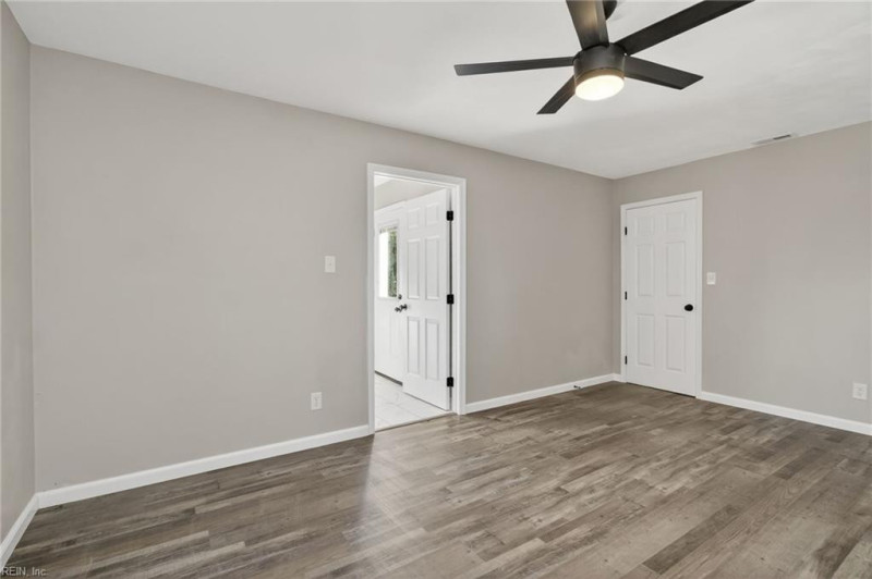 Photo 19 of 28 residential for sale in Chesapeake virginia Photo 19 of 28 residential for sale in Chesapeake virginia