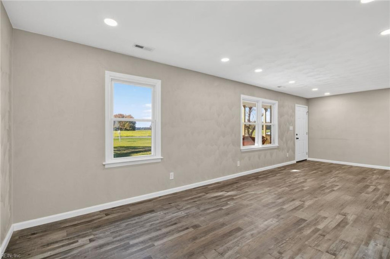Photo 4 of 28 residential for sale in Chesapeake virginia Photo 4 of 28 residential for sale in Chesapeake virginia