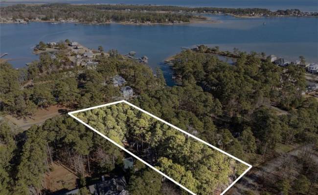 713 Ship Point Road, York County, VA 23692