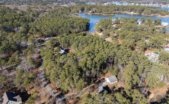 713 Ship Point Road, York County, VA 23692