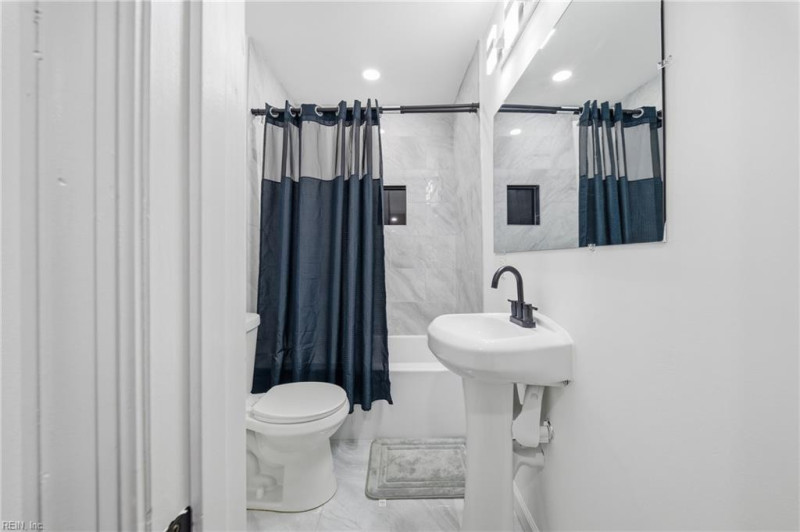 Photo 33 of 56 residential for sale in Hampton virginia Photo 33 of 56 residential for sale in Hampton virginia