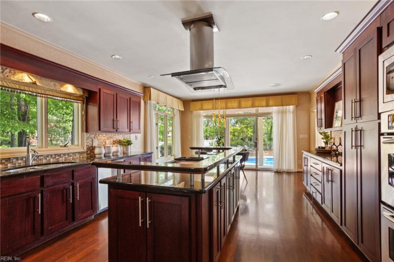 Photo 21 of 50 residential for sale in Virginia Beach virginia
