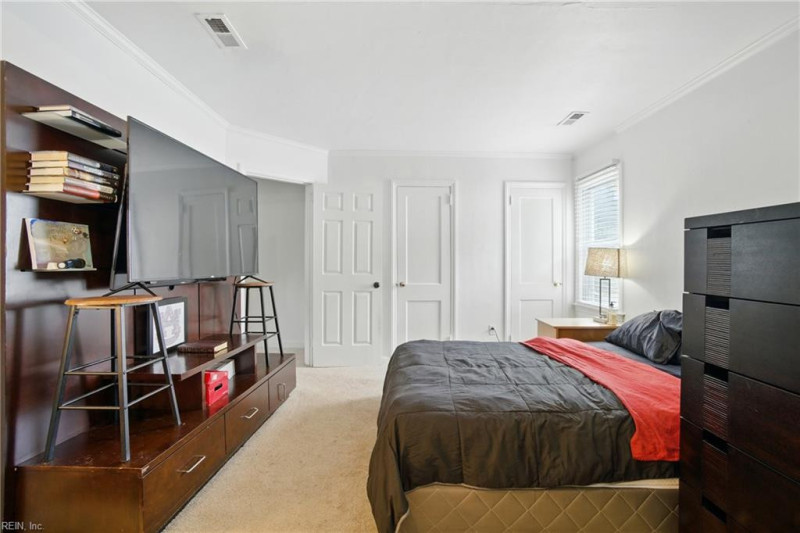 Photo 14 of 31 residential for sale in Portsmouth virginia