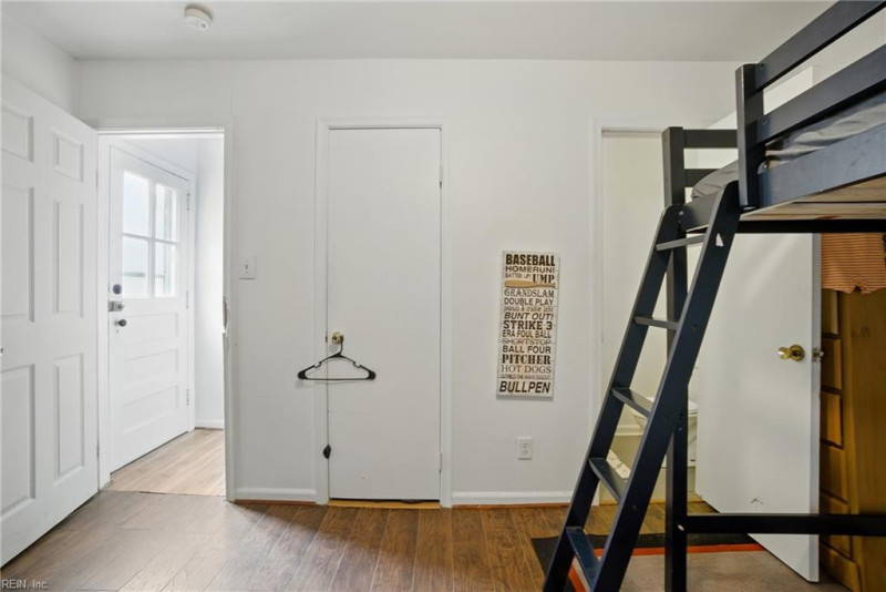 Photo 24 of 31 residential for sale in Portsmouth virginia