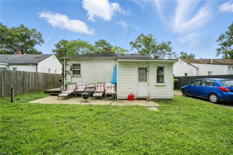 Photo 30 of 31 residential for sale in Portsmouth virginia