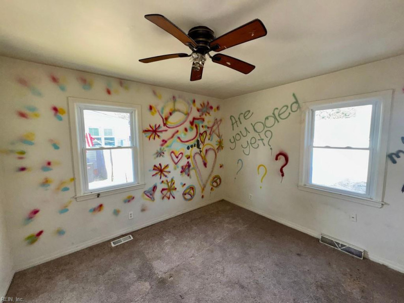 Photo 11 of 18 residential for sale in Norfolk virginia