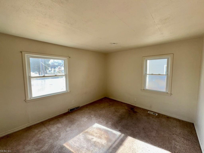 Photo 13 of 18 residential for sale in Norfolk virginia