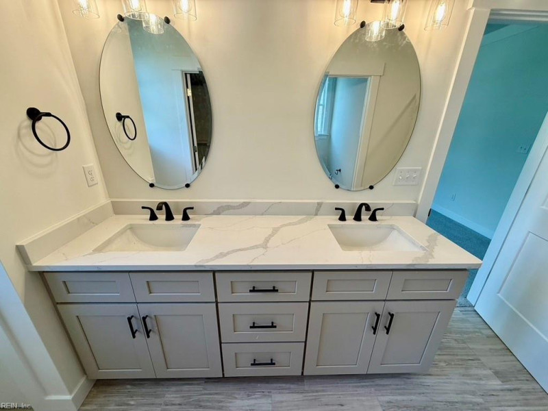 Photo 15 of 34 residential for sale in Chesapeake virginia