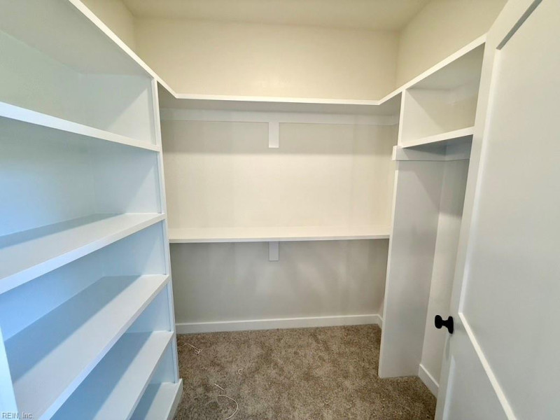 Photo 17 of 34 residential for sale in Chesapeake virginia