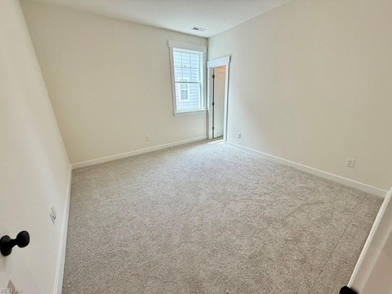 Photo 19 of 34 residential for sale in Chesapeake virginia