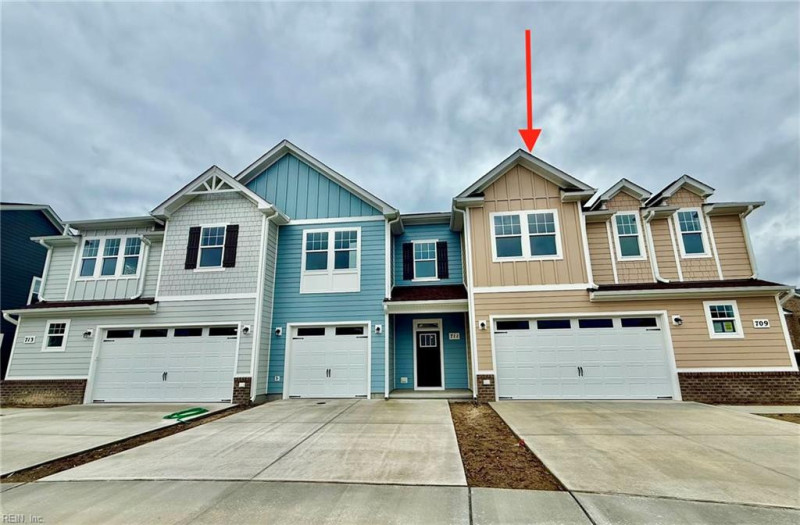Photo 3 of 34 residential for sale in Chesapeake virginia