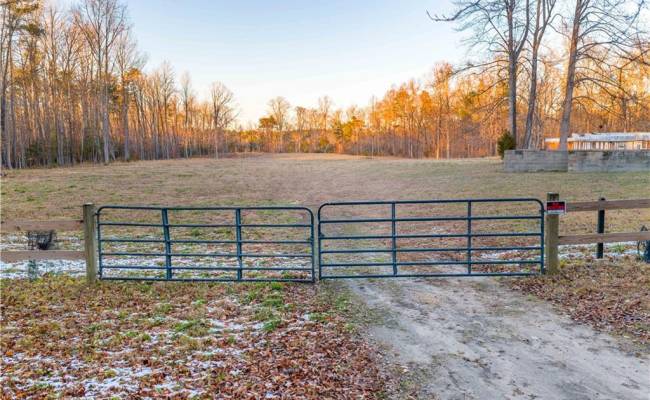 9744 Runninghorse Lane, Gloucester County, VA 23061