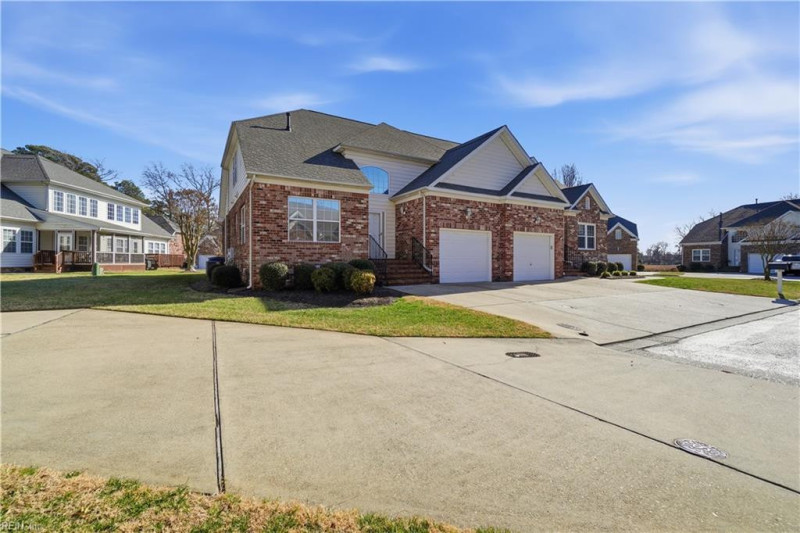 Photo 19 of 49 residential for sale in Portsmouth virginia