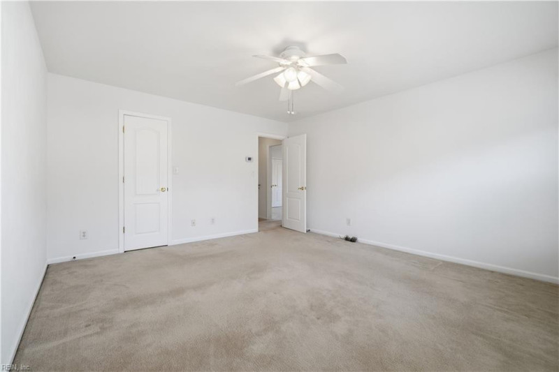 Photo 34 of 49 residential for sale in Portsmouth virginia