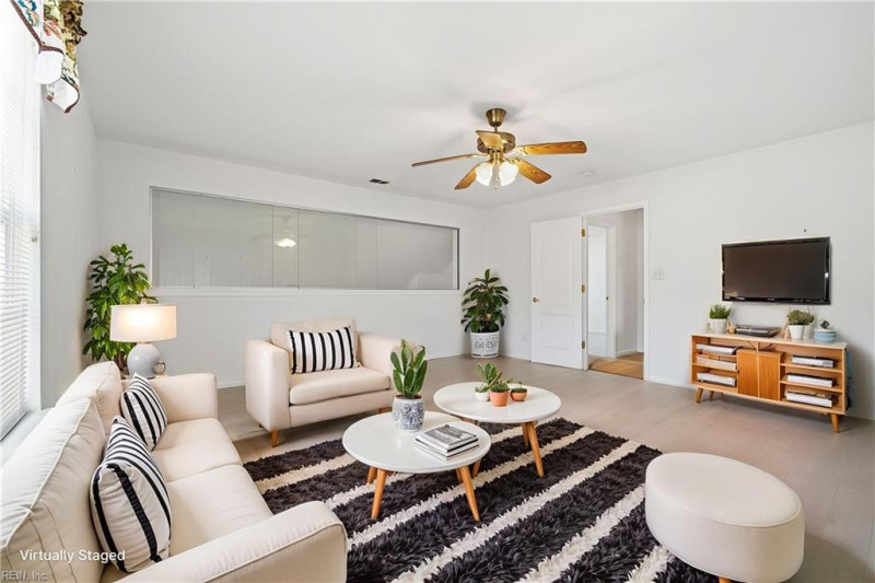 Photo 37 of 49 residential for sale in Portsmouth virginia