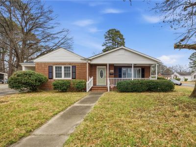 property image for 411 College Drive FRANKLIN VA 23851