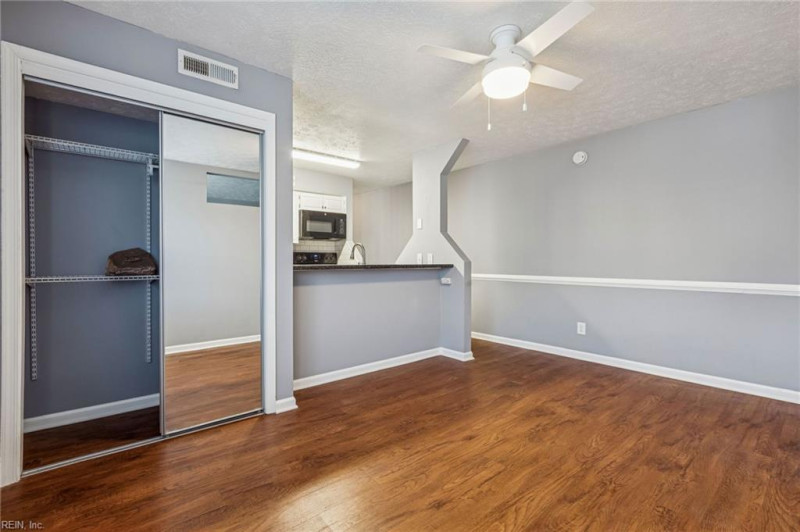 Photo 12 of 24 residential for sale in Hampton virginia