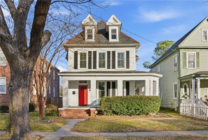 Photo 1 of 35 residential for sale in Portsmouth virginia