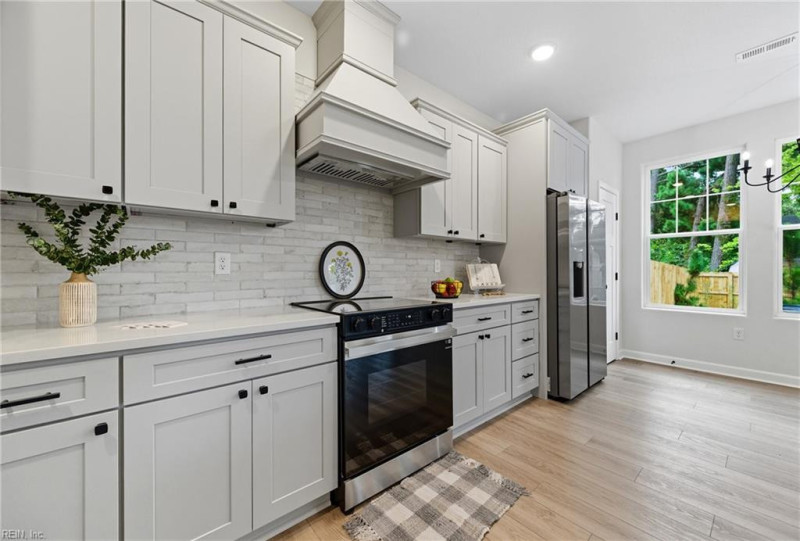 Photo 13 of 33 residential for sale in Newport News virginia