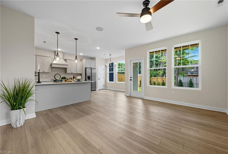 Photo 5 of 33 residential for sale in Newport News virginia