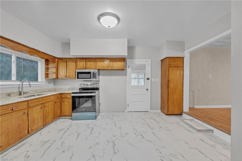 Photo 12 of 43 residential for sale in Portsmouth virginia Photo 12 of 43 residential for sale in Portsmouth virginia