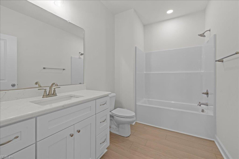 Photo 11 of 49 residential for sale in Virginia Beach virginia