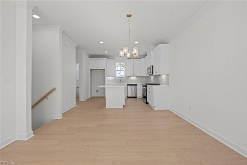 Photo 14 of 49 residential for sale in Virginia Beach virginia