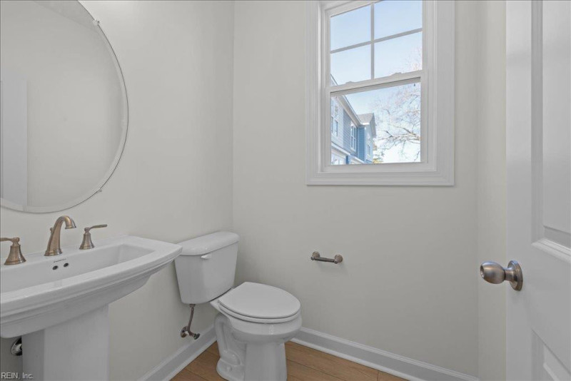 Photo 21 of 49 residential for sale in Virginia Beach virginia