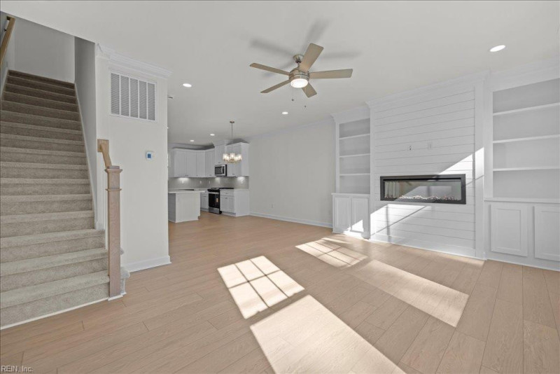Photo 3 of 49 residential for sale in Virginia Beach virginia