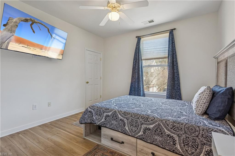 Photo 16 of 35 residential for sale in Newport News virginia