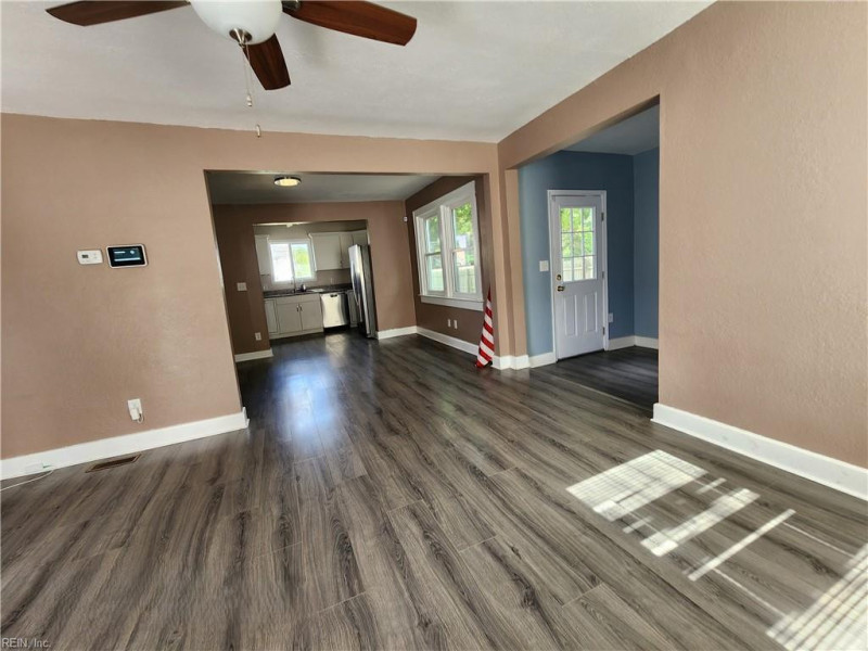 Photo 3 of 16 residential for sale in Hampton virginia Photo 3 of 16 residential for sale in Hampton virginia