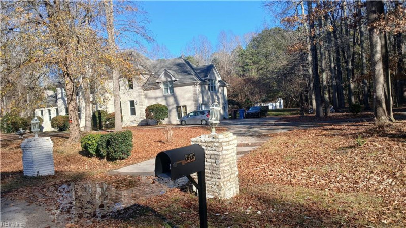 Photo 3 of 24 residential for sale in Chesapeake virginia
